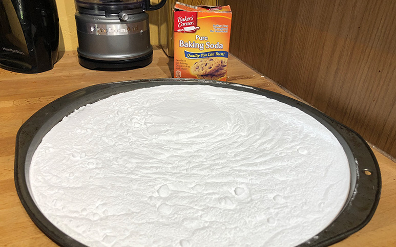 baking-soda-in-pan