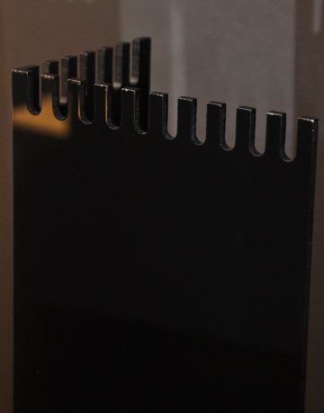 Right Corner Overflow Box