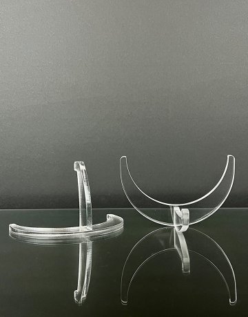 Vortech Cradle supports the motor on the outside of the aquarium